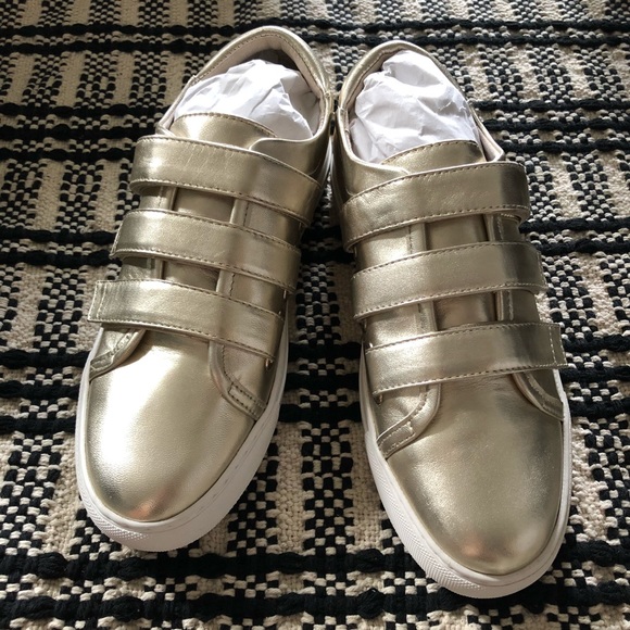 New！Soft Leather Sneaker - Picture 3 of 8